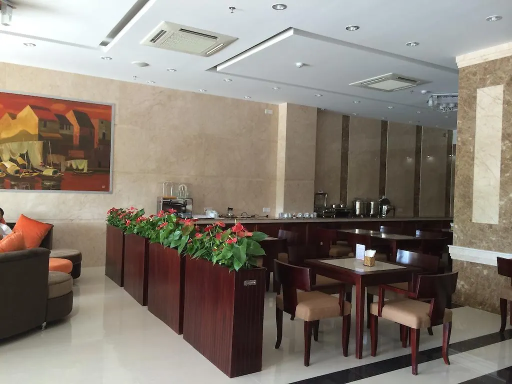 Sea Front Hotel Da Nang